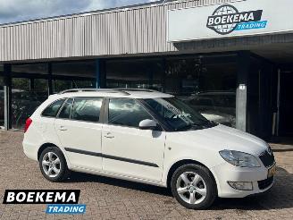 krockskadad bil auto Skoda Fabia Combi 1.2 TDI Navi Climate Cruise PDC Trekh, 2012/11