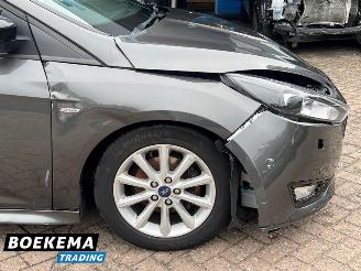 Ford Focus Wagon 1.5 TDCI ST-Line Leer Navi Camera Clima Cruise PDC picture 13