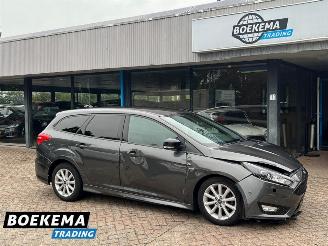 skadebil auto Ford Focus Wagon 1.5 TDCI ST-Line Leer Navi Camera Clima Cruise PDC 2018/7
