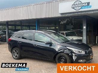 Vaurioauto  passenger cars Kia Cee d cee'd 1.6 GDI Busines Navi Climate Camera 2014/5