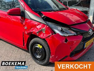 Toyota Aygo 1.0 VVT-i x-play Airco Camera Cruise Carplay picture 7