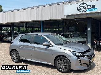 Schadeauto Peugeot 208 1.2 PureTech Blue Lease Navigatie Airco Cruise 2021/5