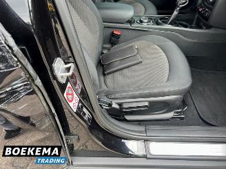 Mini Clubman Cooper 1.5 Business Automaat Navigatie Climate Cruise NL-Auto! picture 11