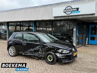 Vrakbiler auto Volkswagen Golf 1.4 TSI Highline Navigatie Climate Camera Cruise 2017/1