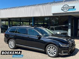 krockskadad bil auto Volkswagen Passat Variant 1.4 TSI GTE Panorama Massage Virtual Camera 2018/8