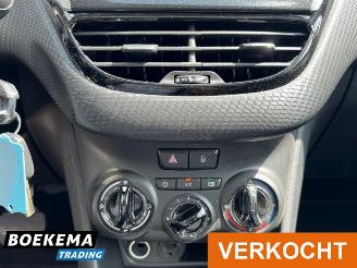 Peugeot 2008 1.2 PureTech Automaat Glazen dak Navi Airco Cruise picture 23