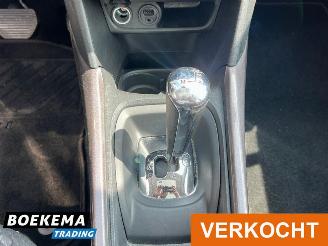 Peugeot 2008 1.2 PureTech Automaat Glazen dak Navi Airco Cruise picture 24