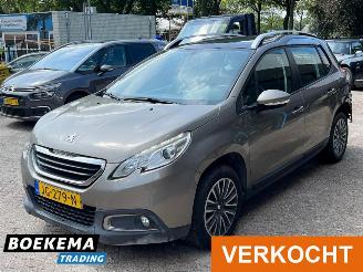 Peugeot 2008 1.2 PureTech Automaat Glazen dak Navi Airco Cruise picture 4