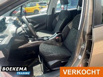 Peugeot 2008 1.2 PureTech Automaat Glazen dak Navi Airco Cruise picture 11