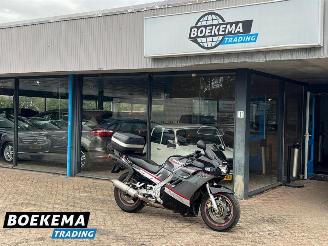 krockskadad bil motor Suzuki GSX 1100 F Koffer 1990/2