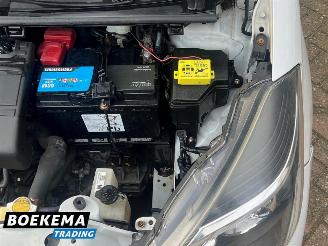 Toyota Yaris 1.3 VVT-i Navigatie Cruise Airco Camera Trekh. picture 12