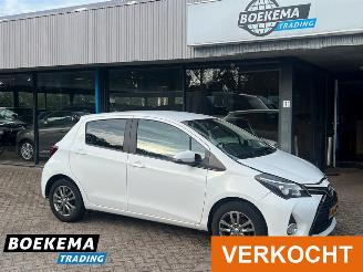 uszkodzony samochody osobowe Toyota Yaris 1.3 VVT-i Navigatie Cruise Airco Camera Trekh. 2015/12