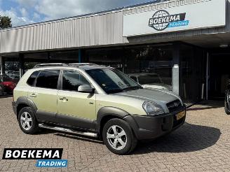 krockskadad bil auto Hyundai Tucson 2.7i V6 4WD Style Automaat Leer Climate Cruise 2006/1