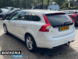 Volvo V-60 2.4 D5 Twin Engine AWD Plug in Hybrid Navi Climate Cruise picture 3