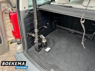 Peugeot Partner Tepee 1.6 VTi XT Rolstoel Lift Airco 5-Persoons picture 18