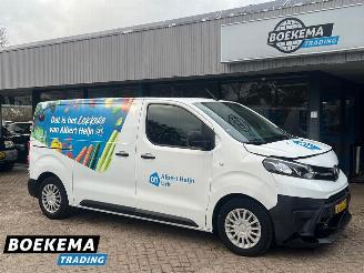krockskadad bil auto Toyota Proace 1.6 D-4D Cool Comfort 3-Pers Airco Cruise Trekh. 2017/5