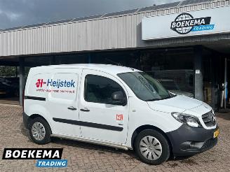 krockskadad bil bedrijf Mercedes Citan 108 CDI Airco Schuifdeur Sidebars 2017/8