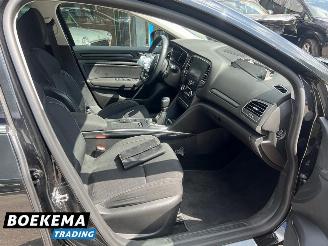 Renault Mégane 1.3 TCe 140PK Limited LED Keyless Navigatie Climate Cruise picture 18