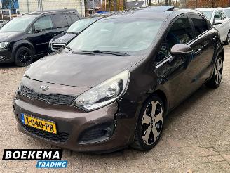 Kia Rio 1.4 CVVT 110PK Super Pack Leer Open-Dak Navigatie Stoelverw picture 4
