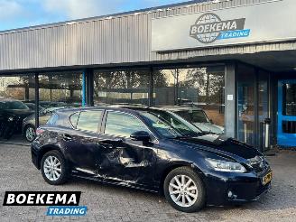 Schadeauto Lexus Ct 200h Business Line Navigatie Camera Stoelverw Leer 2012/2