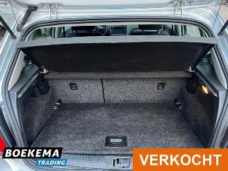 Volkswagen Polo 1.4-16V Highline 5-Deurs Navi Airco picture 16