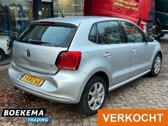 Volkswagen Polo 1.4-16V Highline 5-Deurs Navi Airco picture 2
