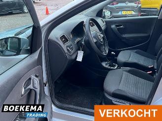 Volkswagen Polo 1.4-16V Highline 5-Deurs Navi Airco picture 13