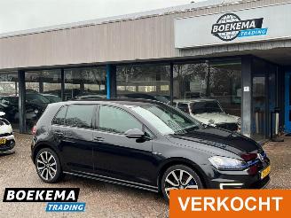 krockskadad bil auto Volkswagen Golf 1.4 TSI GTE Led Navi Cruise PDC Trekhaak 2015/4