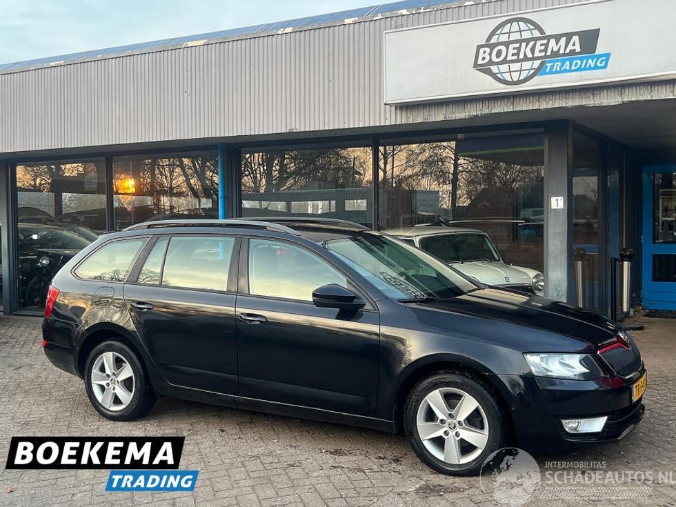 Skoda Octavia Combi 1.6 TDI DSG Business Climate Navi Cruise PDC
