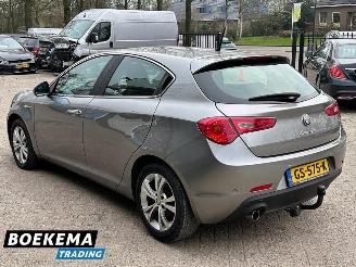 Alfa Romeo Giulietta 1.6 JTDm Distinctive Leer Climate PDC Trekhaak Cruise picture 3