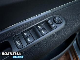 Peugeot 5008 1.6 THP ST Aut Panorama Navigatie Climate Cruise PDC Glazen dak picture 21