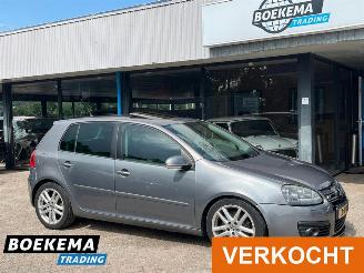 krockskadad bil auto Volkswagen Golf 1.4 TSI GT Sport 170PK Schuif/kanteldak Climate Cruise Stoelverw. 2008/3