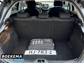 Peugeot 208 1.2 PureTech Urban Soul 5-Drs Navi Cruise Airco PDC Trekh. picture 25
