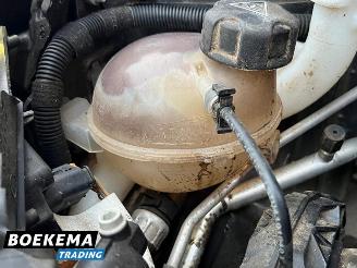 Peugeot 208 1.2 PureTech Urban Soul 5-Drs Navi Cruise Airco PDC Trekh. picture 17