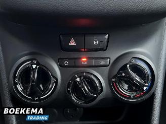 Peugeot 208 1.2 PureTech Urban Soul 5-Drs Navi Cruise Airco PDC Trekh. picture 34