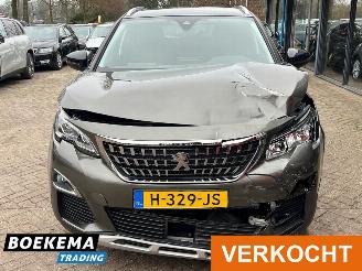 Peugeot 3008 1.2 PureTech Premium Keyless Virtual Navi Camera PDC picture 5