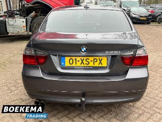 BMW 3-serie 325i Business 218PK Navi Climate Cruise PDC Trekh. picture 13