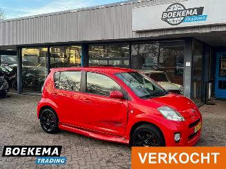 krockskadad bil auto Daihatsu Sirion 2 1.3 16V Comfort Airco Toerenteller 2007/10