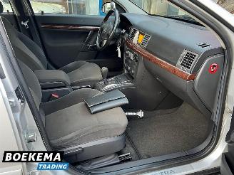 Opel Vectra 2.2 16V Elegance 155PK Aut Cruise PDC Trek. picture 14