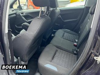 Peugeot 208 1.2 VTi Allure Led Navi Climate Cruise picture 12