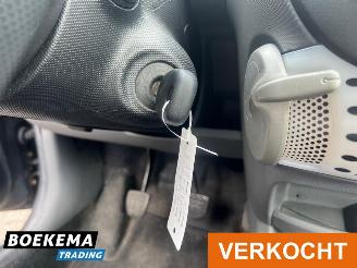 Peugeot 107 1.0-12V XS Airco 5-Deurs picture 23