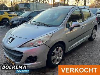 Peugeot 207 1.4 VTi Sublime 5-Drs Airco picture 4