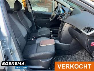 Peugeot 207 1.4 VTi Sublime 5-Drs Airco picture 21