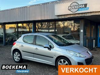 krockskadad bil auto Peugeot 207 1.4 VTi Sublime 5-Drs Airco 2010/7