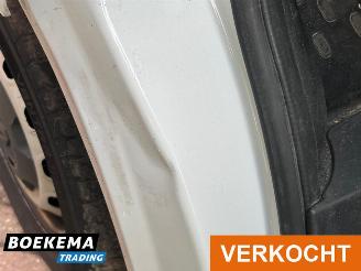 Renault Trafic 2.0 dCi 120PK L2 Navi Airco Cruise PDC picture 10