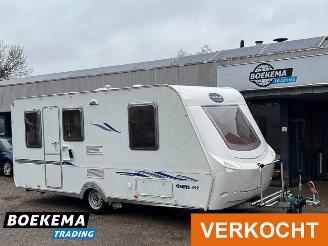 krockskadad bil caravan Caravelair  Osiris 492 Mover Enkele bedden 2005/10
