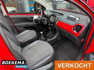 Toyota Aygo 1.0 VVT-i X-Wave Open-Dak Airco Cruise picture 17