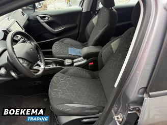 Peugeot 2008 1.2 PureTech Automaat Navigatie Cruise NAP! picture 15