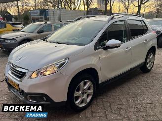 Peugeot 2008 1.2 VTi Active Premium Navi Cruise Airco PDC Trekh. picture 4