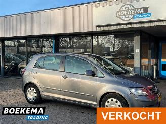 skadebil auto Volkswagen Golf plus 1.6 Trend 102PK Airco PDC Trekhaak 2008/4